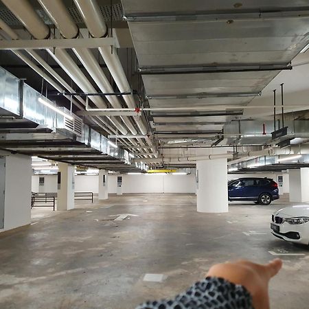 Highpark Suites At Petaling Jaya, Kelana Jaya By Plush Luaran gambar